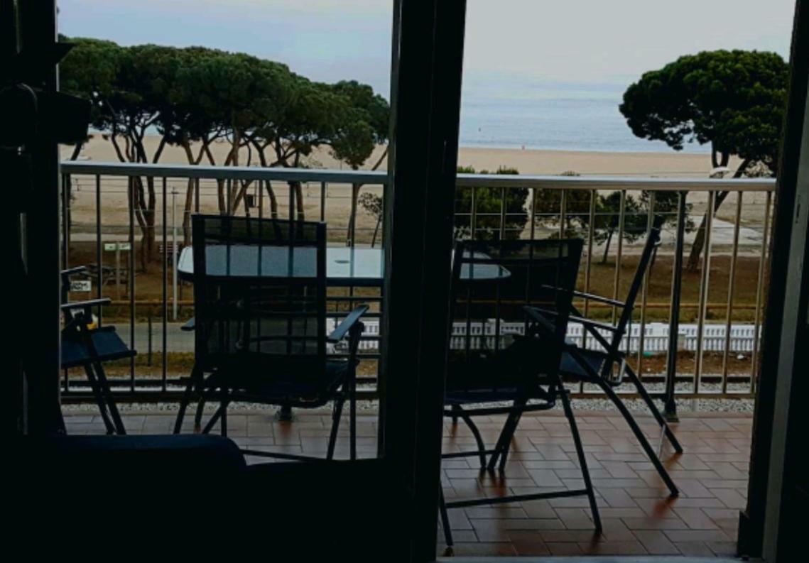 Apartamento Malgrat De Mar Luaran gambar